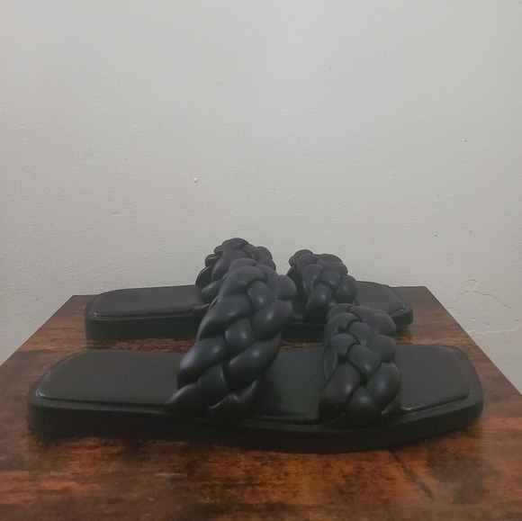 H&M Shoes - Womens H&M Black Braided Square Toe Sandals Size 7